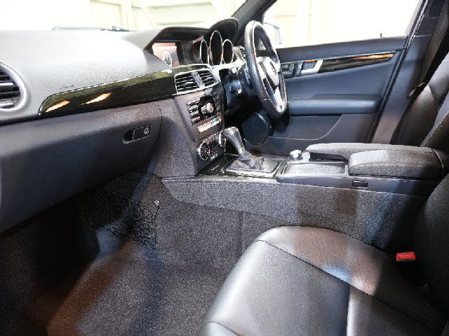MERCEDES BENZ C CLAS 2013 Image 31