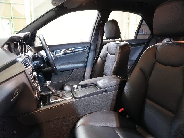 MERCEDES BENZ C CLAS 2013 Image 31