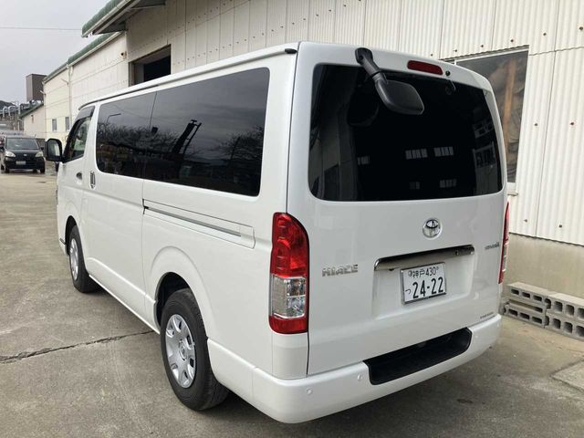 TOYOTA HIACE VAN 2WD 2025 Image 31