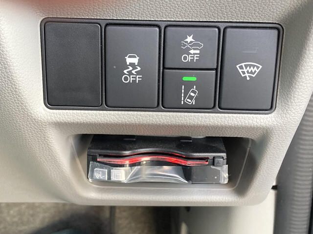 HONDA STEPWAGON 4WD 2015 Image 31