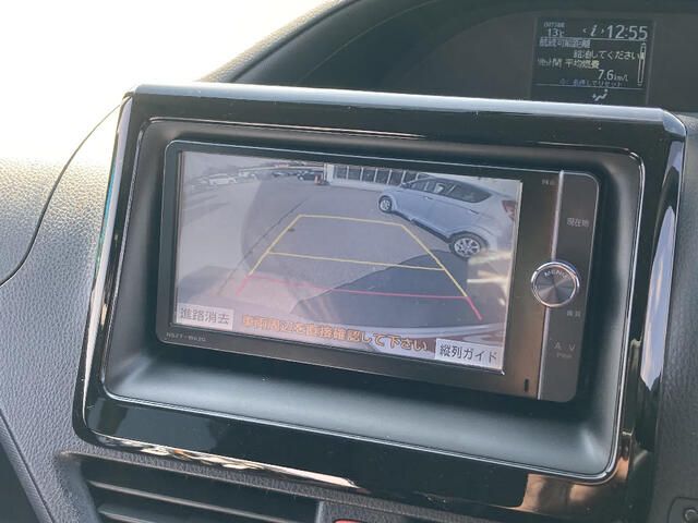 TOYOTA VOXY 4WD 2014 Image 31