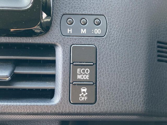 TOYOTA VOXY 4WD 2014 Image 31