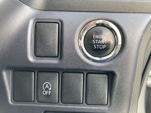 TOYOTA VOXY 4WD 2014 Image 31