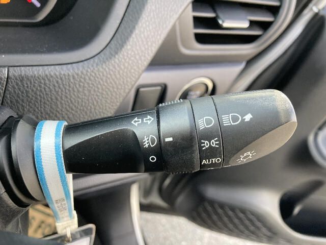 TOYOTA VOXY 4WD 2014 Image 31