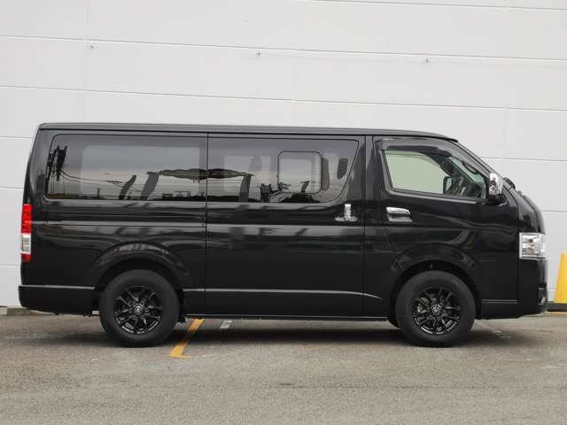 TOYOTA HIACE VAN 2WD 2023 Image 31