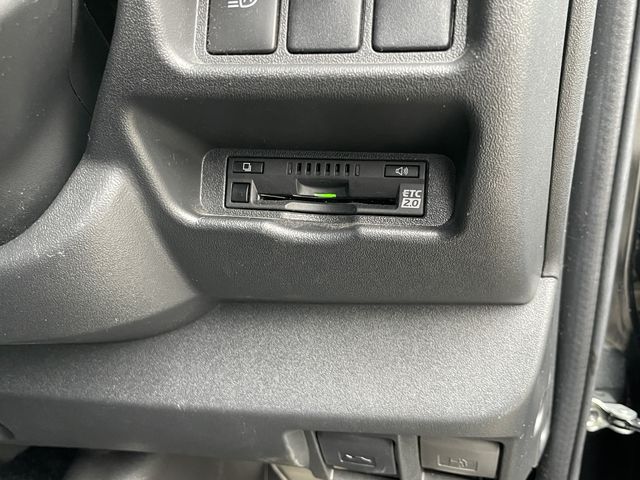 TOYOTA HIACE VAN 2WD 2023 Image 31