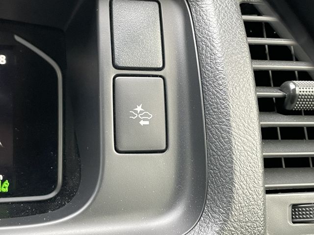 TOYOTA HIACE VAN 2WD 2023 Image 31