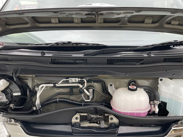 TOYOTA HIACE VAN 2WD 2023 Image 31