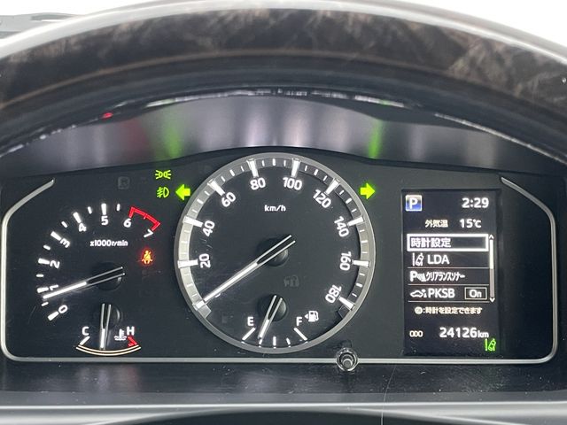 TOYOTA HIACE VAN 2WD 2023 Image 31