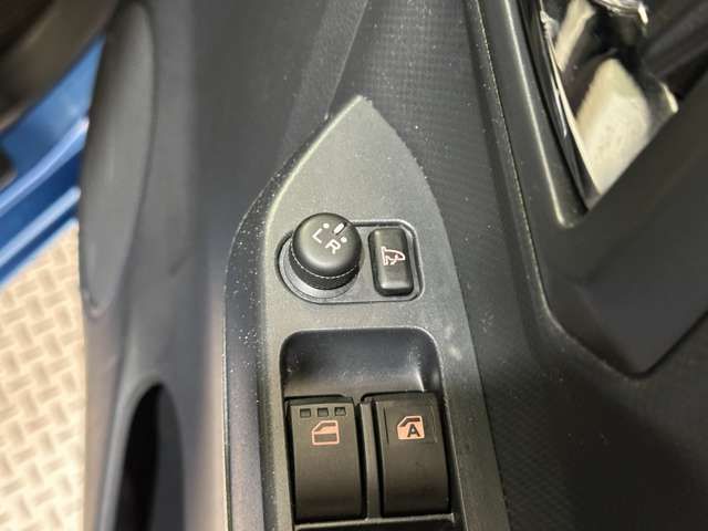 DAIHATSU MIRA E:S 2017 Image 31