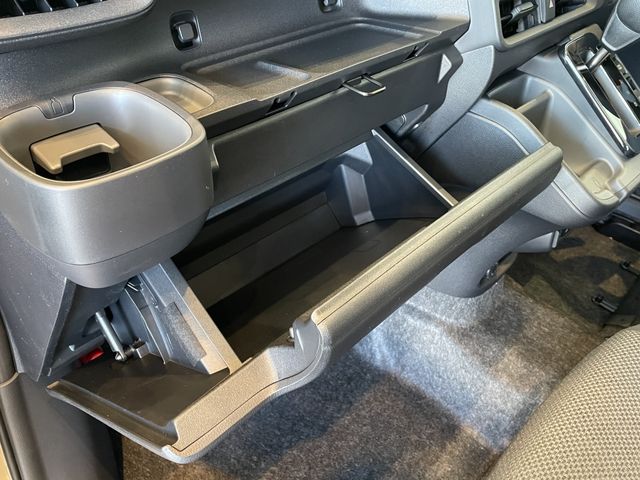 TOYOTA SIENTA HYBRID 2026 Image 31