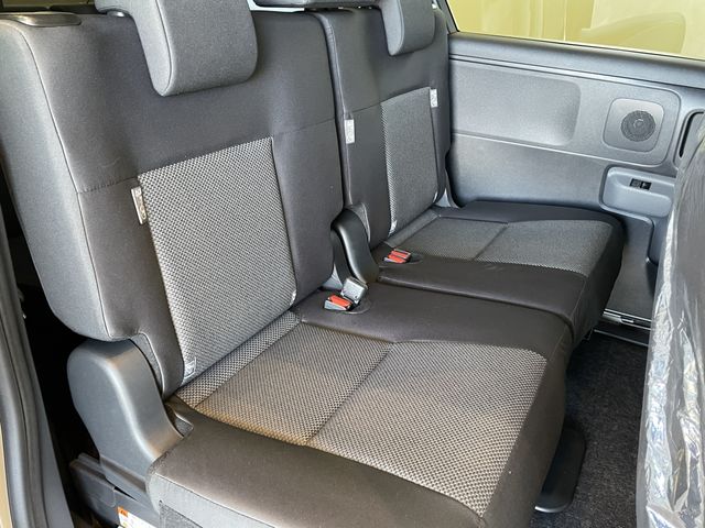 TOYOTA SIENTA HYBRID 2026 Image 31