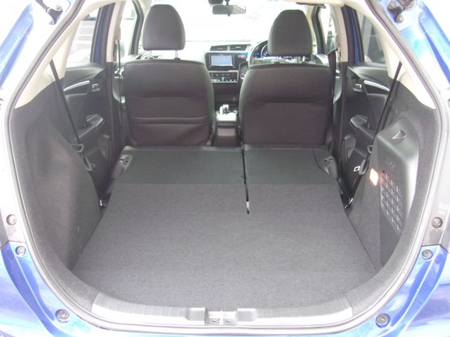 HONDA FIT HYBRID 2015 Image 31