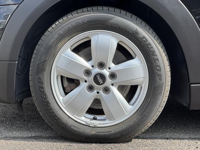 BMW MINI ONE 5DOOR 2018 Image 31