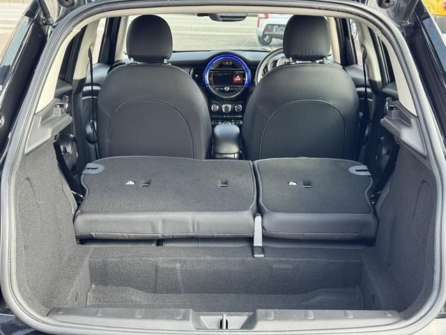 BMW MINI ONE 5DOOR 2018 Image 31