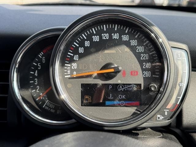 BMW MINI ONE 5DOOR 2018 Image 31