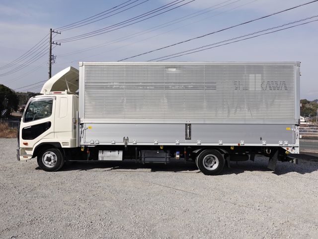 MITSUBISHI FUSOU FIGHTER 2011 Image 31