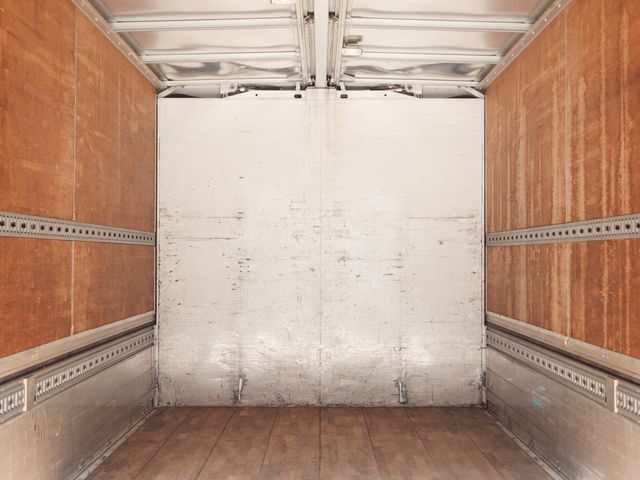 MITSUBISHI FUSOU FIGHTER 2011 Image 31