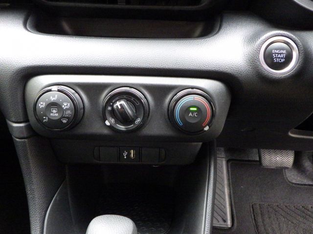 TOYOTA YARIS 2023 Image 31