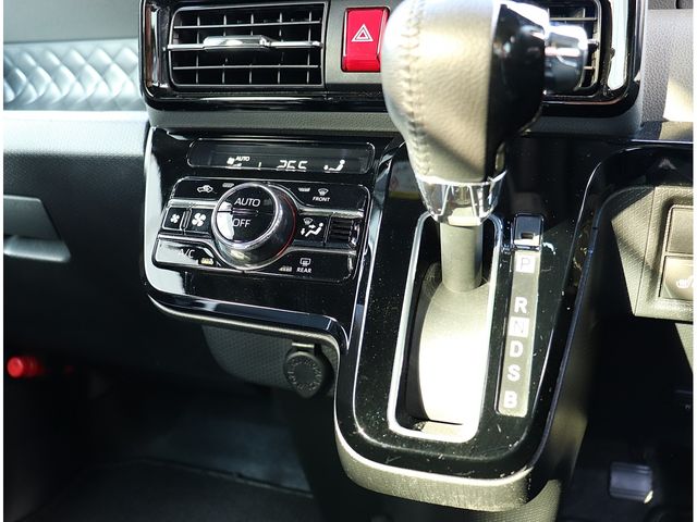 DAIHATSU TANTO CUSTOM 2019 Image 31