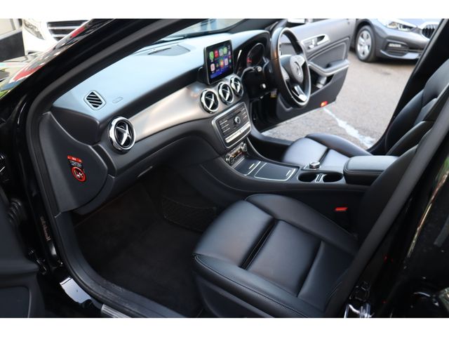 MERCEDES BENZ GLA CL 2019 Image 31