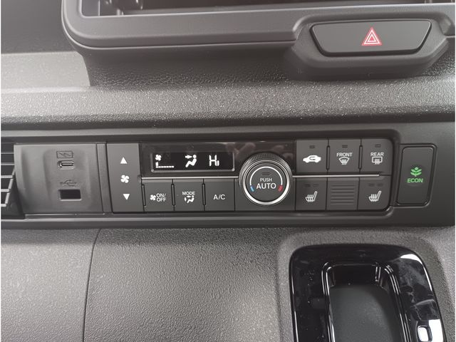 HONDA N BOX CUSTOM 2026 Image 31