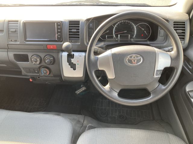 TOYOTA REGIUSACE VAN 1.25T 2019 Image 31