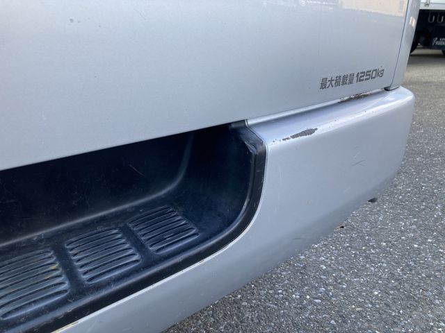 TOYOTA REGIUSACE VAN 1.25T 2019 Image 31