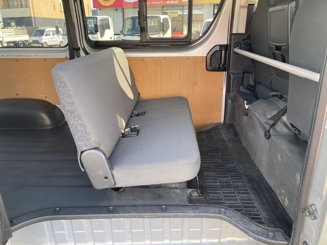 TOYOTA REGIUSACE VAN 1.25T 2019 Image 31