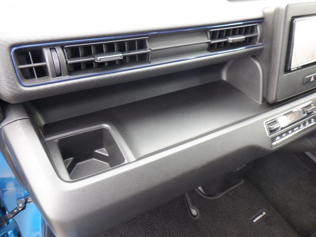 SUZUKI WAGON R 2021 Image 31