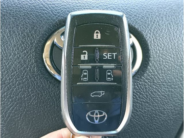 TOYOTA VELLFIRE  HYBRID 4WD 2018 Image 31