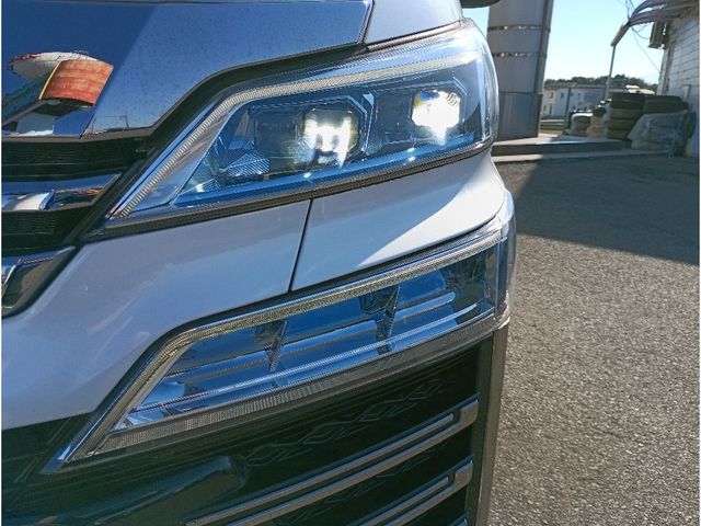 TOYOTA VELLFIRE  HYBRID 4WD 2018 Image 31