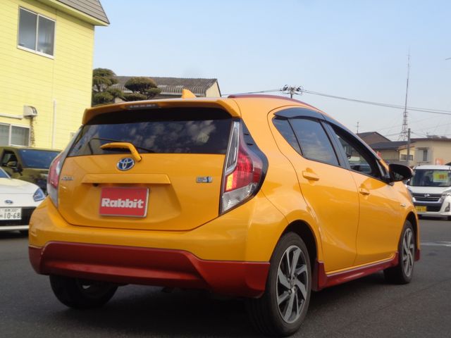 TOYOTA AQUA 2015 Image 31