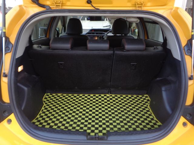 TOYOTA AQUA 2015 Image 31