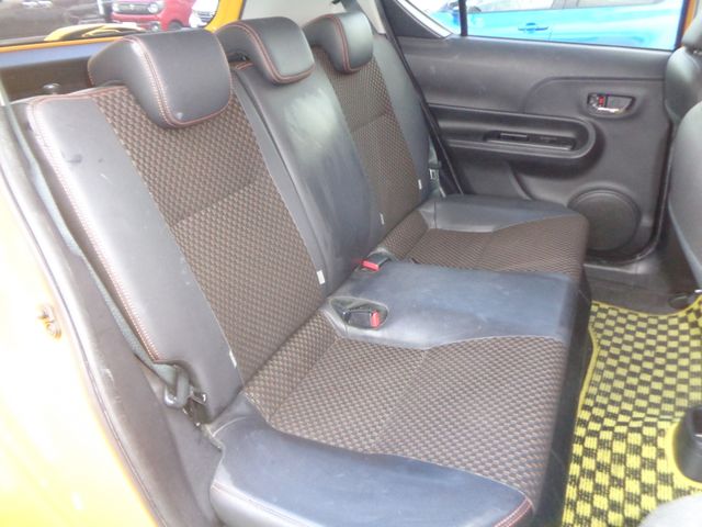 TOYOTA AQUA 2015 Image 31