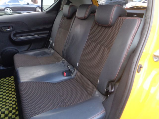 TOYOTA AQUA 2015 Image 31