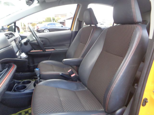 TOYOTA AQUA 2015 Image 31