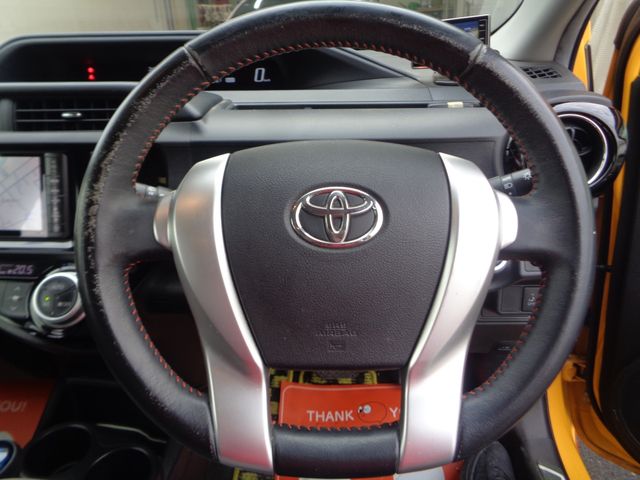 TOYOTA AQUA 2015 Image 31
