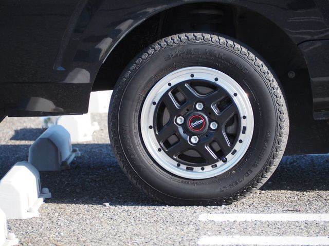 DAIHATSU HIJET TRUCK 4WD 2016 Image 31