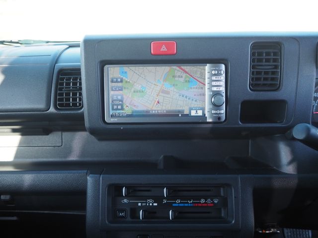 DAIHATSU HIJET TRUCK 4WD 2016 Image 31