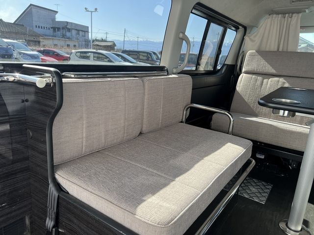 TOYOTA HIACE WAGON 4WD 2013 Image 31