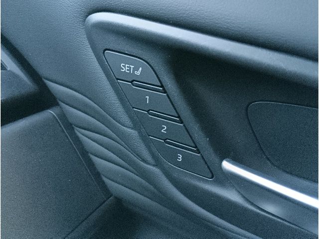 TOYOTA ALPHARD HYBRID 4WD 2023 Image 31