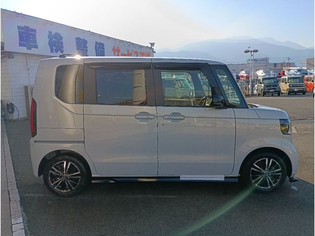 HONDA N BOX 2025 Image 31