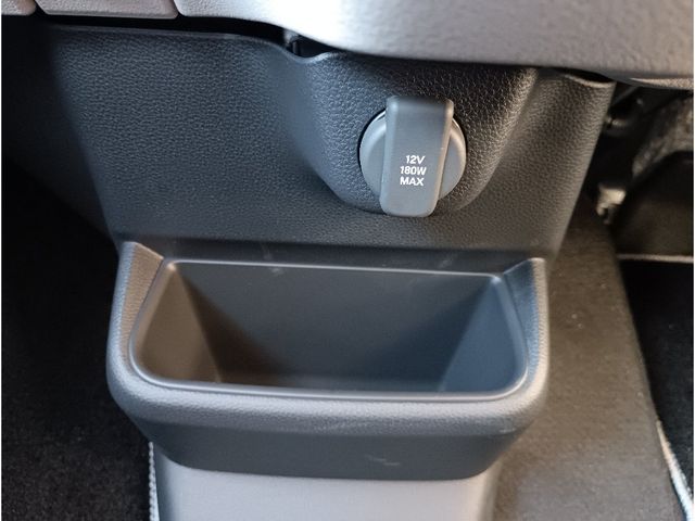 HONDA N BOX 2025 Image 31