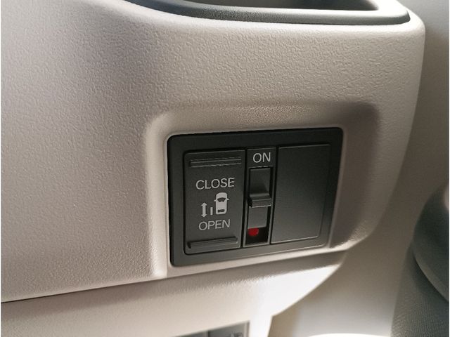 HONDA N BOX 2025 Image 31