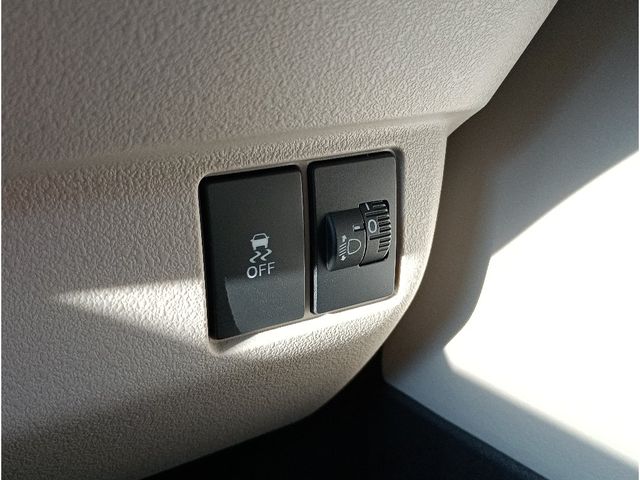 HONDA N BOX 2025 Image 31