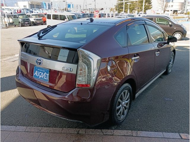 TOYOTA PRIUS PHV 2014 Image 31