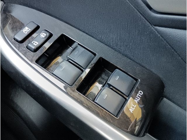 TOYOTA PRIUS PHV 2014 Image 31