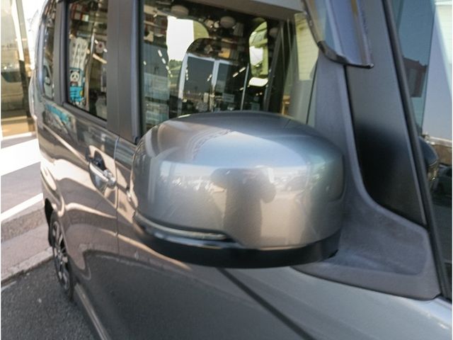 HONDA N BOX CUSTOM 2019 Image 31