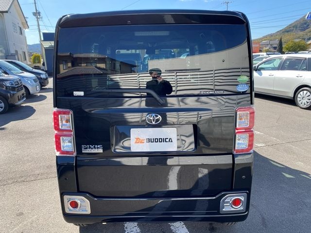 TOYOTA PIXIS MEGA 2019 Image 31